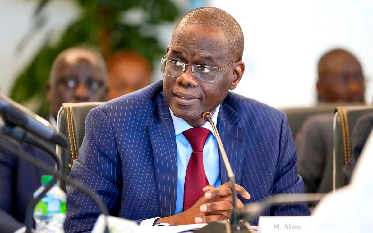ahmadou al aminou lo ministre secretaire general du gouvernement senegal la vie senegalaise